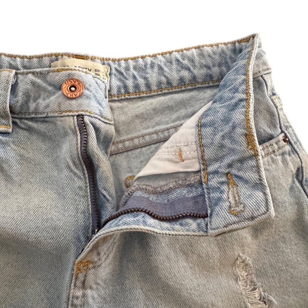 Zara Basic Z1975 Denim Womens Distressed Cut Off Light Blue Shorts, Size 4 - Picture 3 of 8